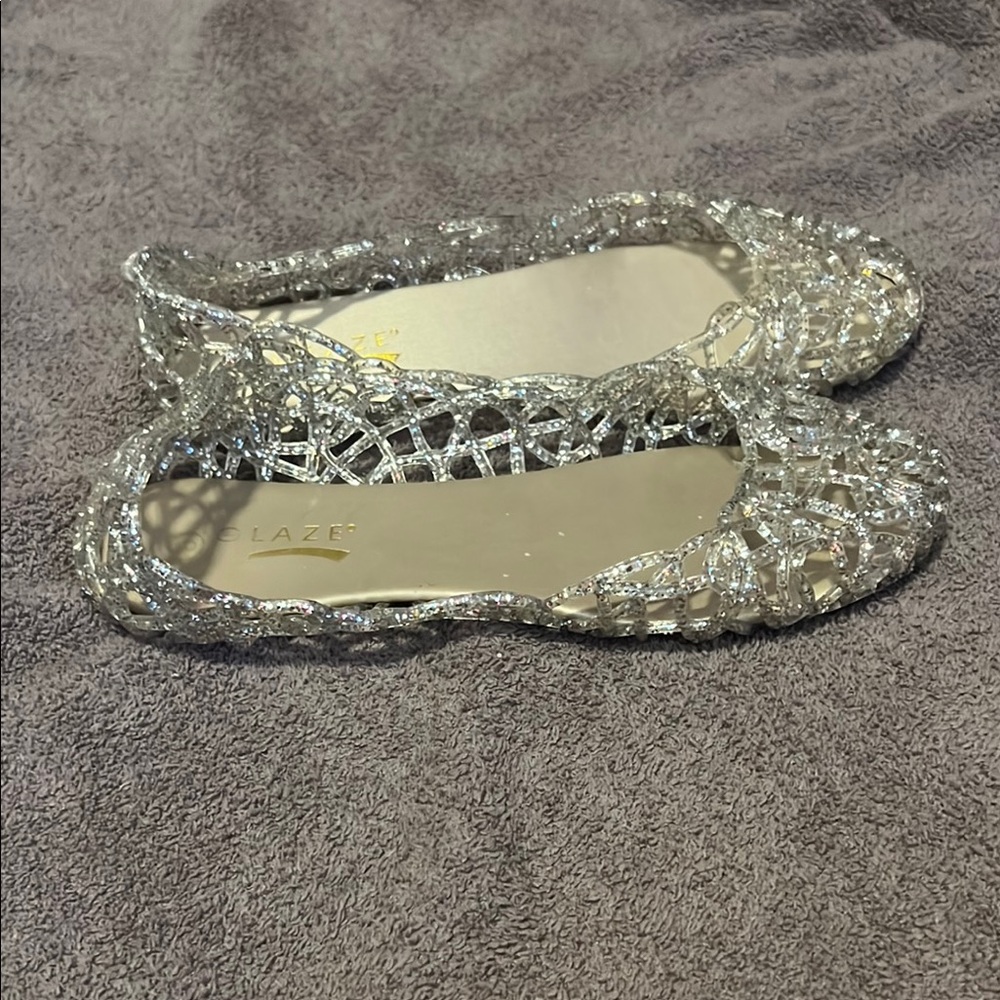 Glaze Shimmering Silver Flats